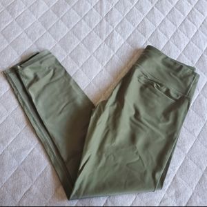 Zyia Active Leggings Small